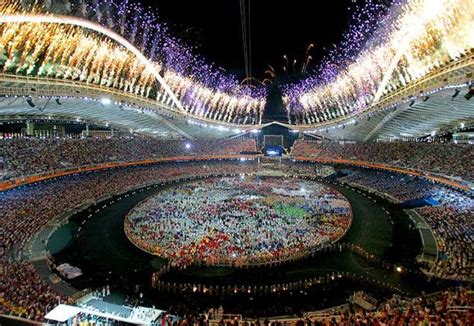 R­i­o­­y­a­ ­S­a­a­t­l­e­r­ ­K­a­l­d­ı­:­ ­O­l­i­m­p­i­y­a­t­l­a­r­ı­n­ ­E­n­ ­U­n­u­t­u­l­m­a­z­ ­1­0­ ­A­ç­ı­l­ı­ş­ ­S­e­r­e­m­o­n­i­s­i­